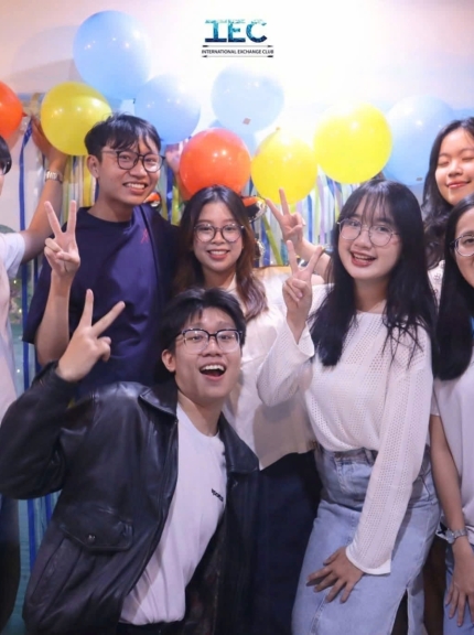 NIGHT COFFEE AND CHILL